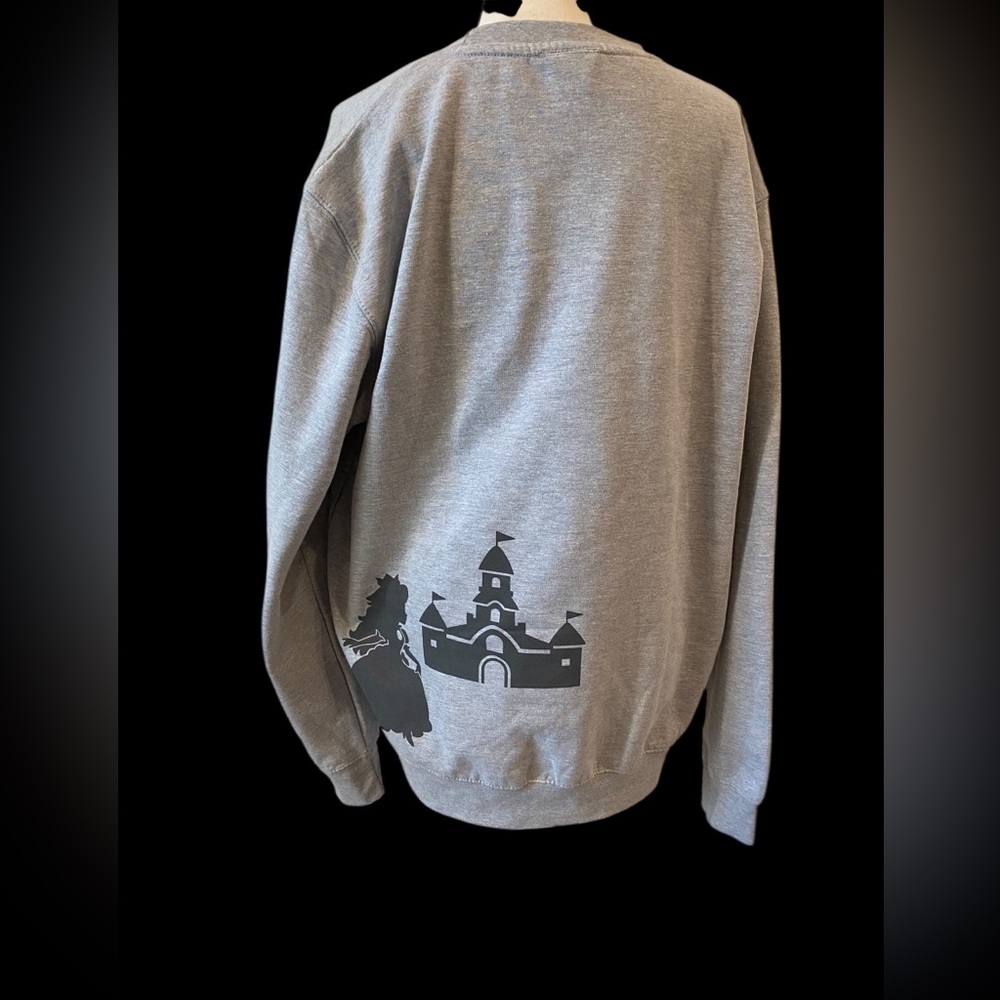 Princess Peach Grey Crewneck Sweatshirt NWOT XL Epic Universe Exclusive